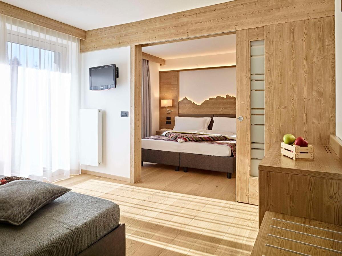 Hotel Shandranj Tesero Buitenkant foto
