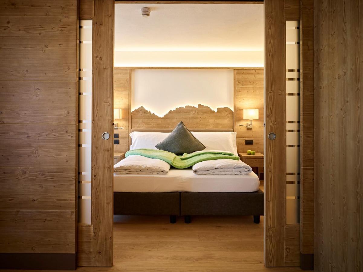 Hotel Shandranj Tesero Buitenkant foto