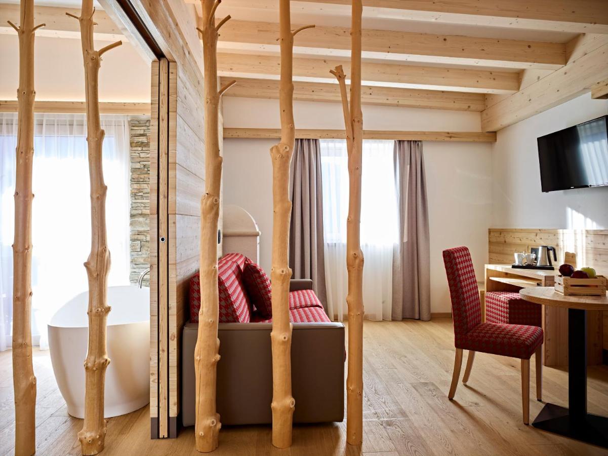 Hotel Shandranj Tesero Buitenkant foto