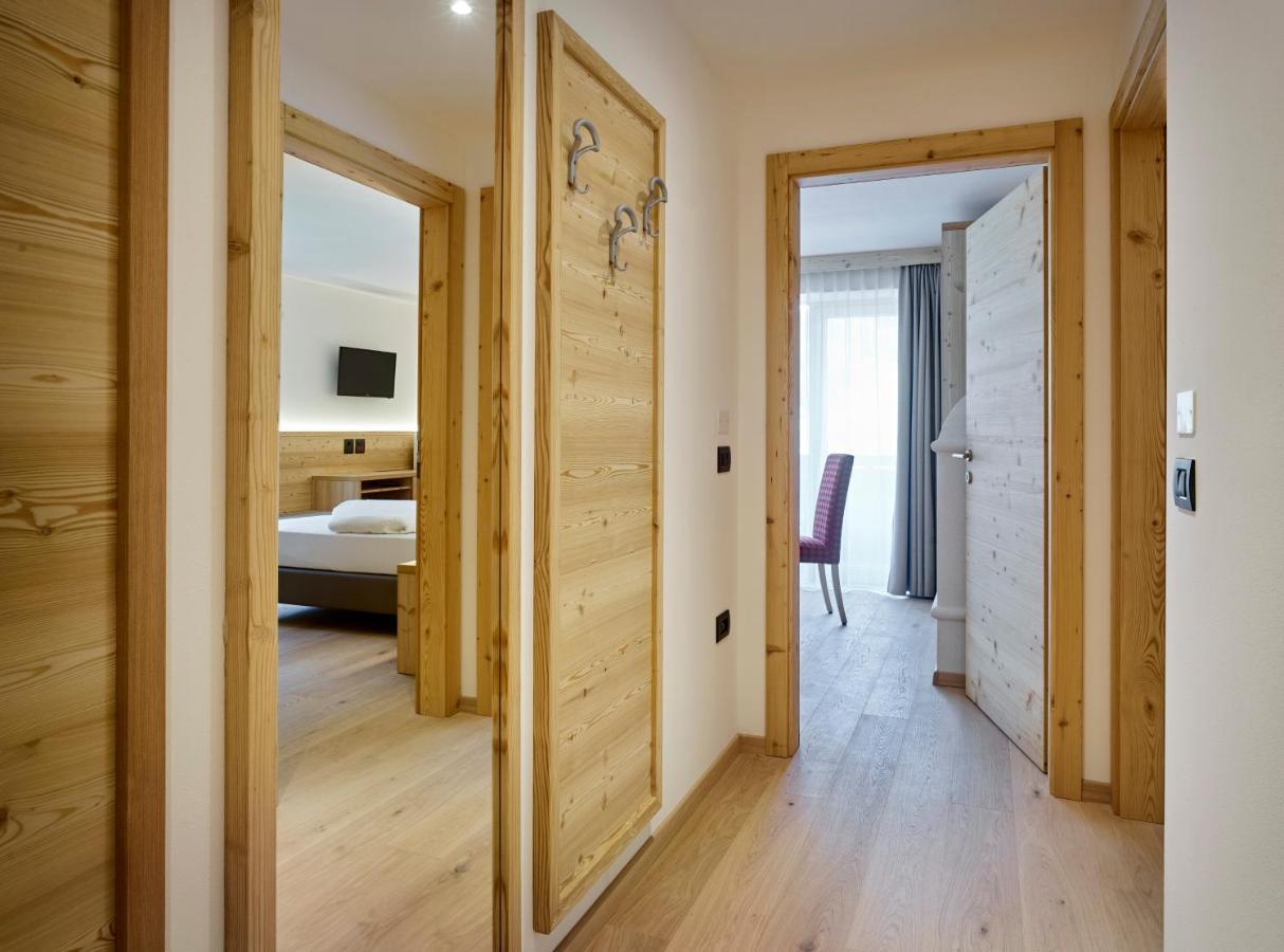 Hotel Shandranj Tesero Buitenkant foto