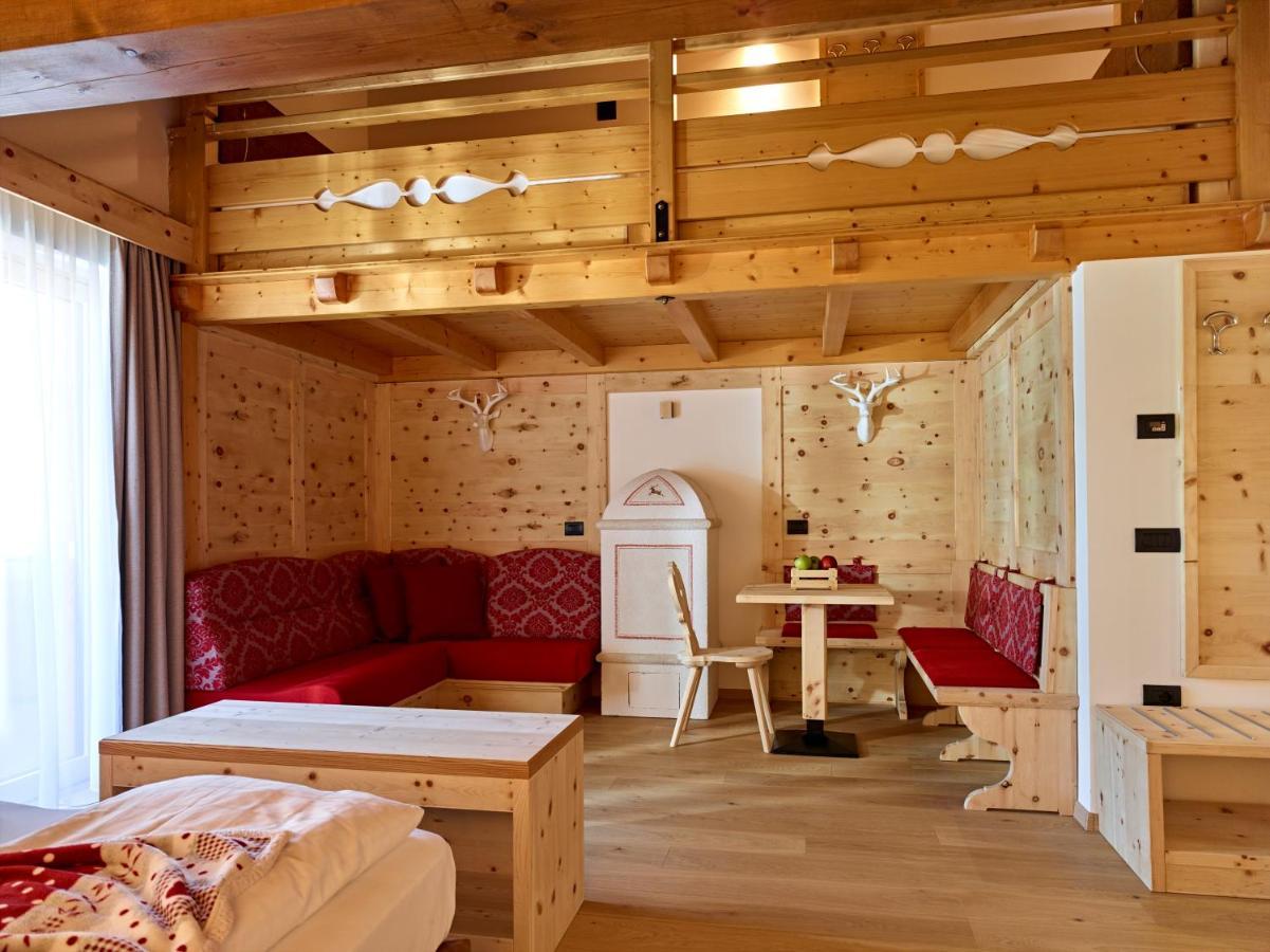 Hotel Shandranj Tesero Buitenkant foto
